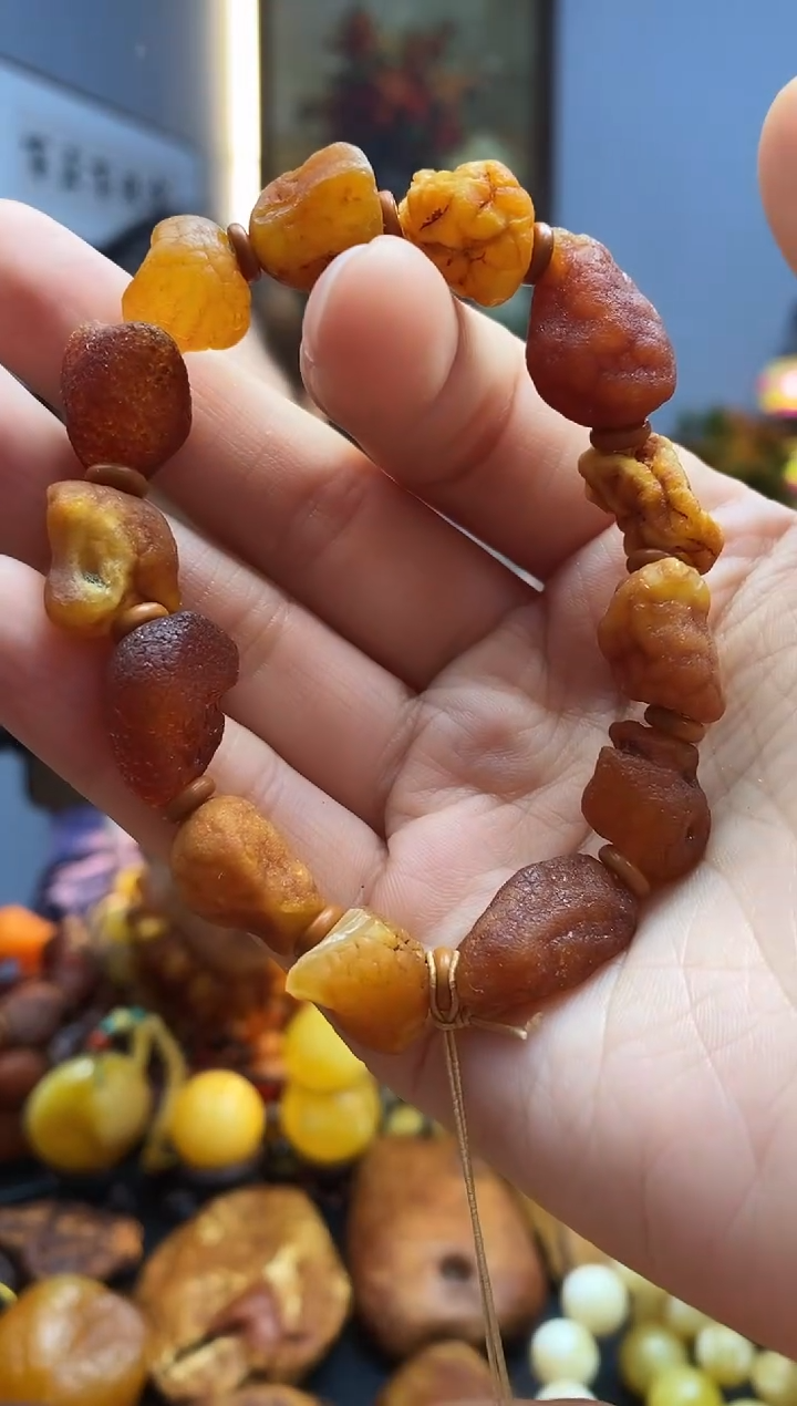 手链琥珀未镶嵌透**茧手串
