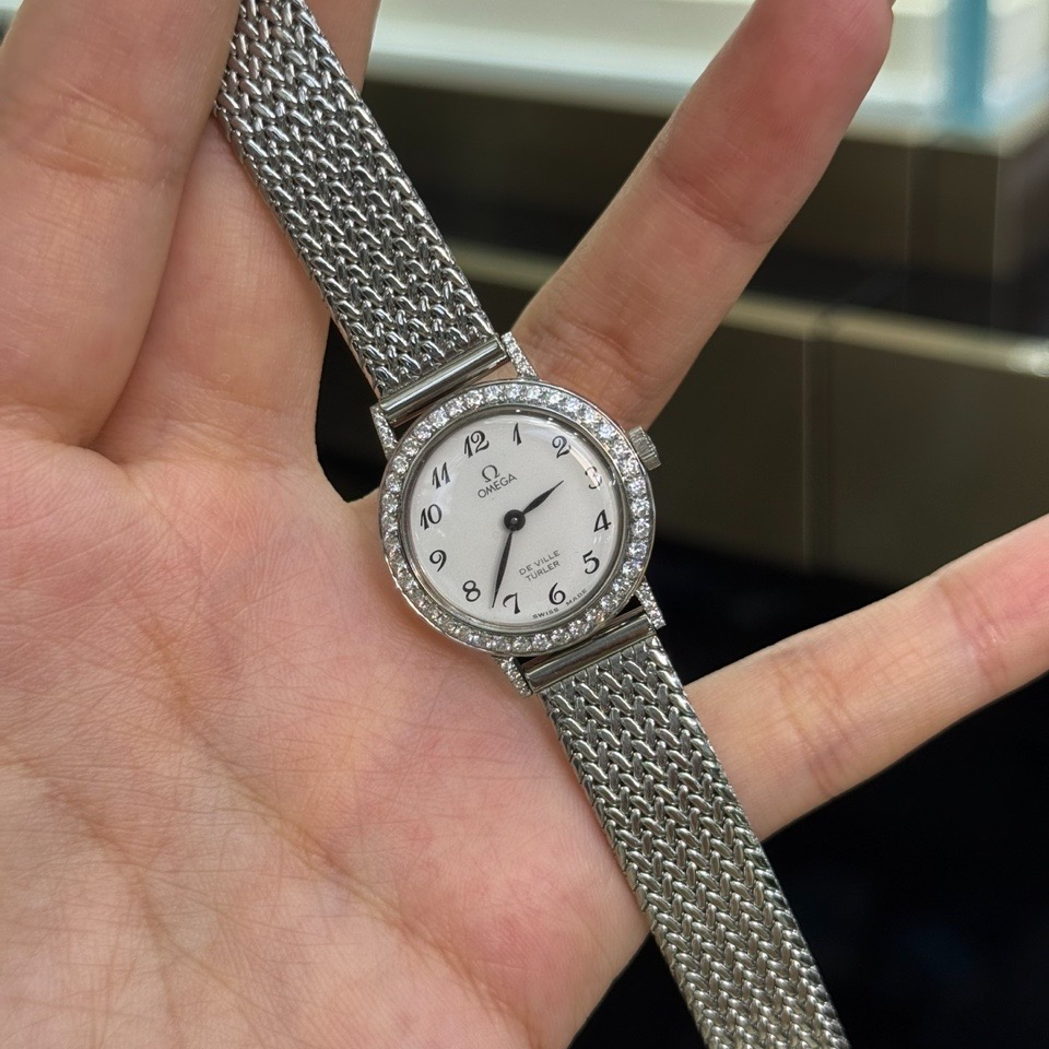 95新 Omega/欧米茄  手动机械后钻23.5mm/公价32999/w11227
