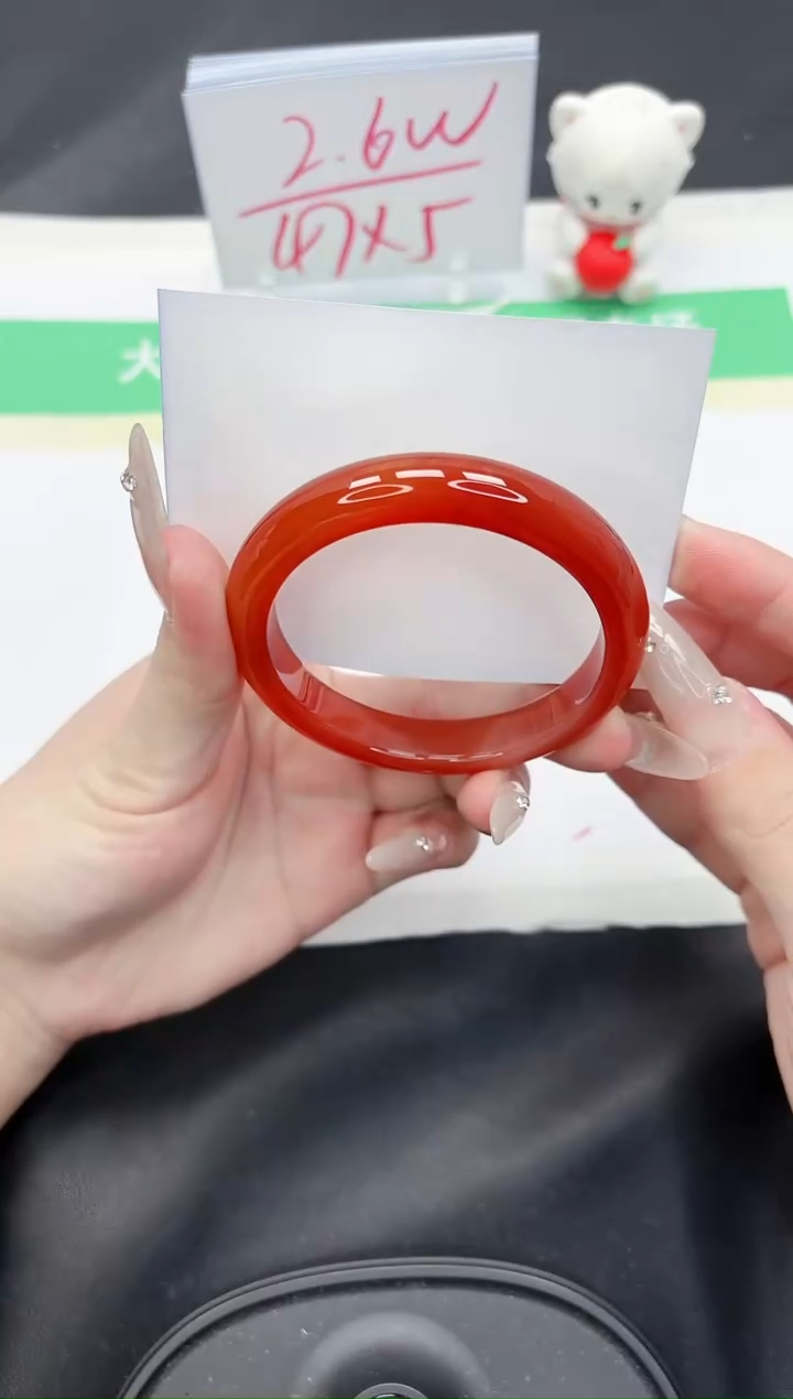 【闪购商品】石英质玉手镯未镶嵌270-56.7