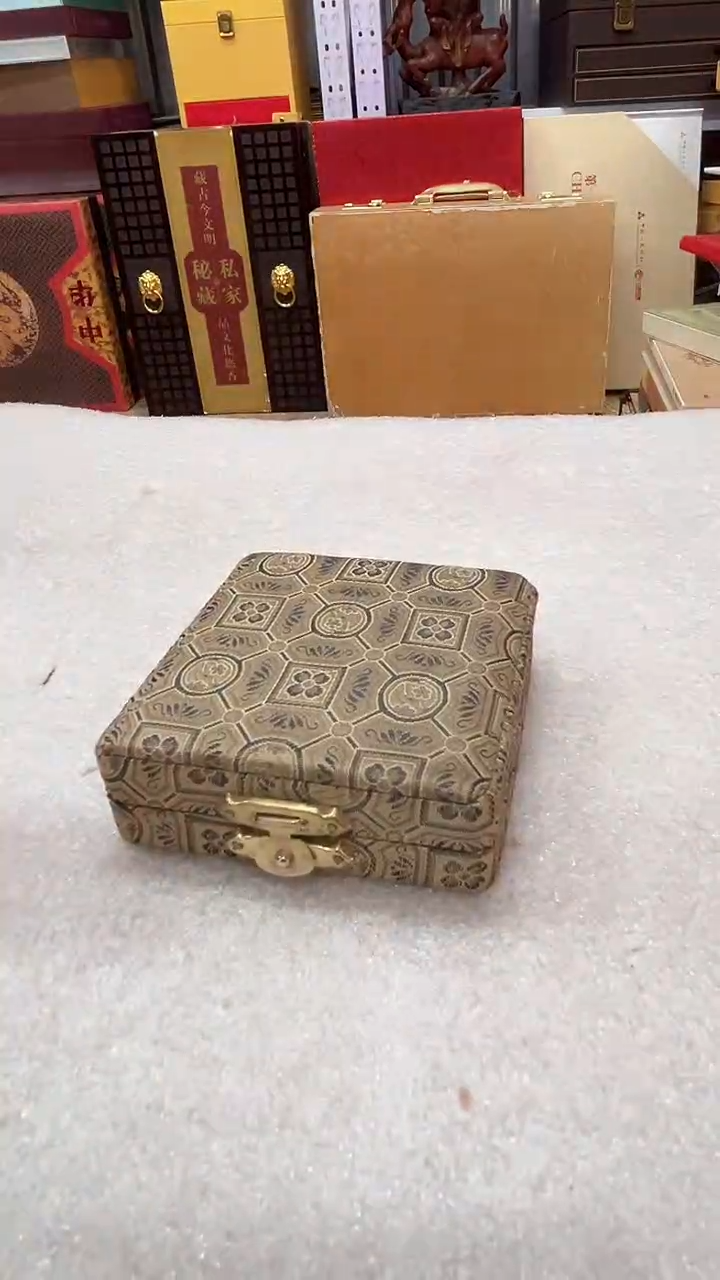 其他普通金属生肖兔章    