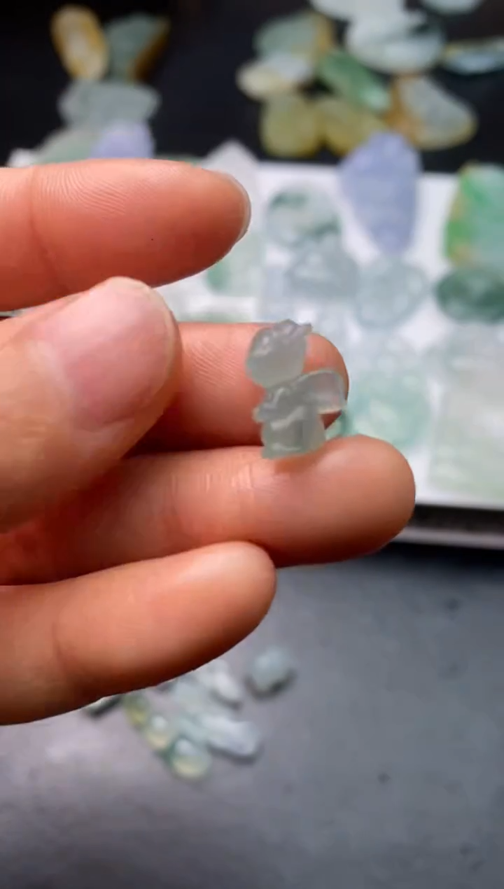 【闪购商品】定制翡翠未镶嵌翡翠毛货~