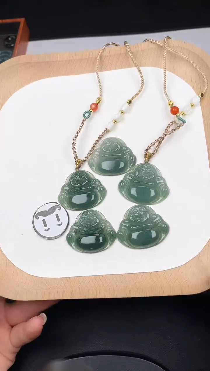 颈饰未镶嵌翡翠LA113油冰深绿中小佛+送同款绳子多样性发其一
