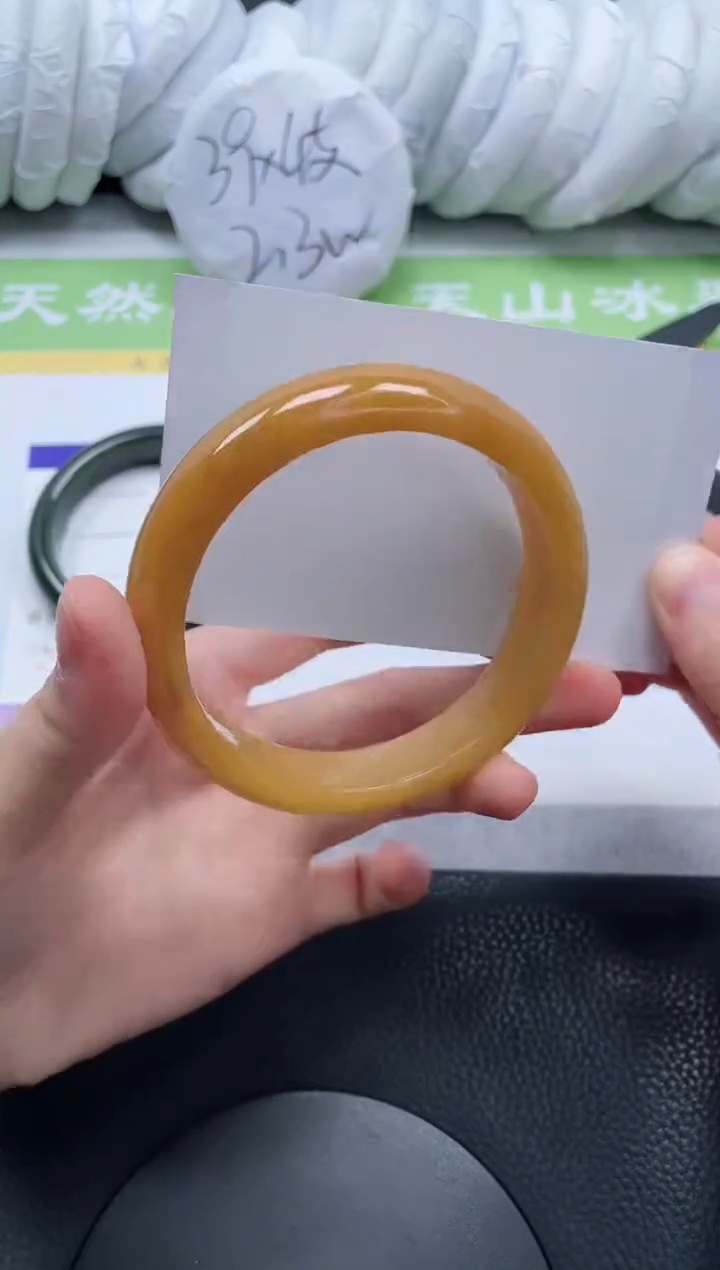 【闪购商品】石英质玉手镯未镶嵌A200-63+