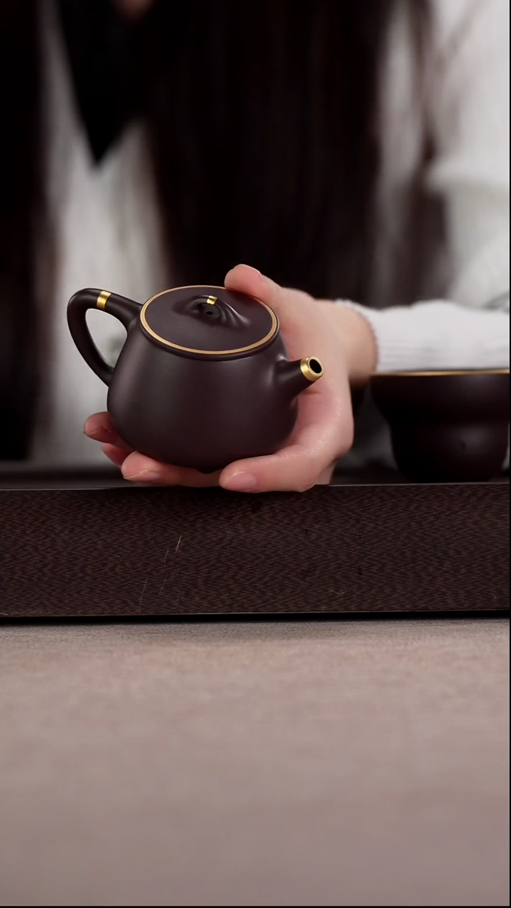 茶壶紫砂四号井茄皮紫泥描金小高瓢