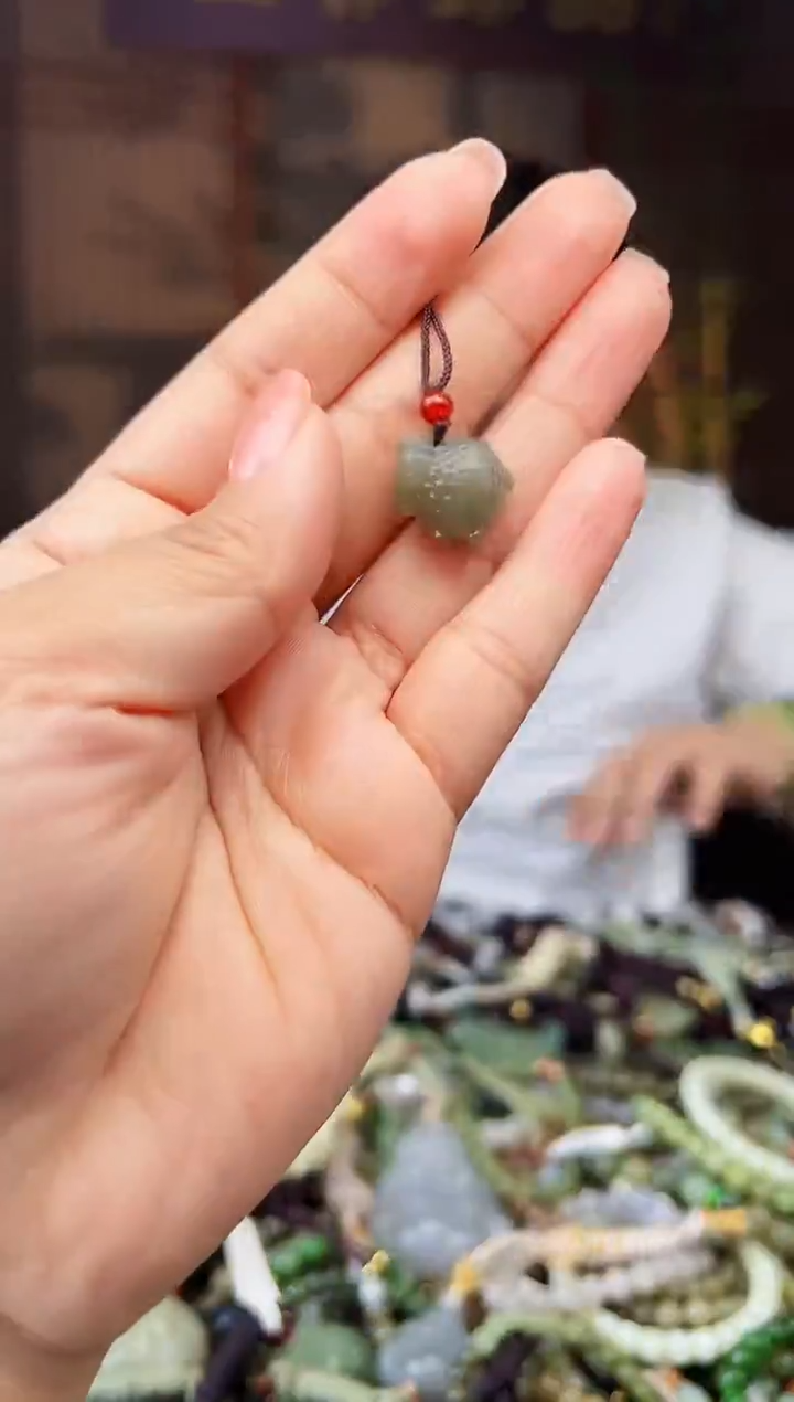 颈饰未镶嵌和田玉多样性发货拍一发一