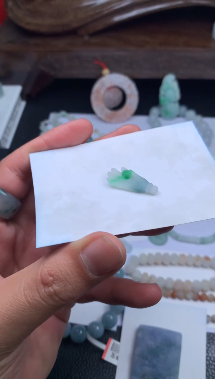 【闪购商品】定制翡翠未镶嵌翡翠