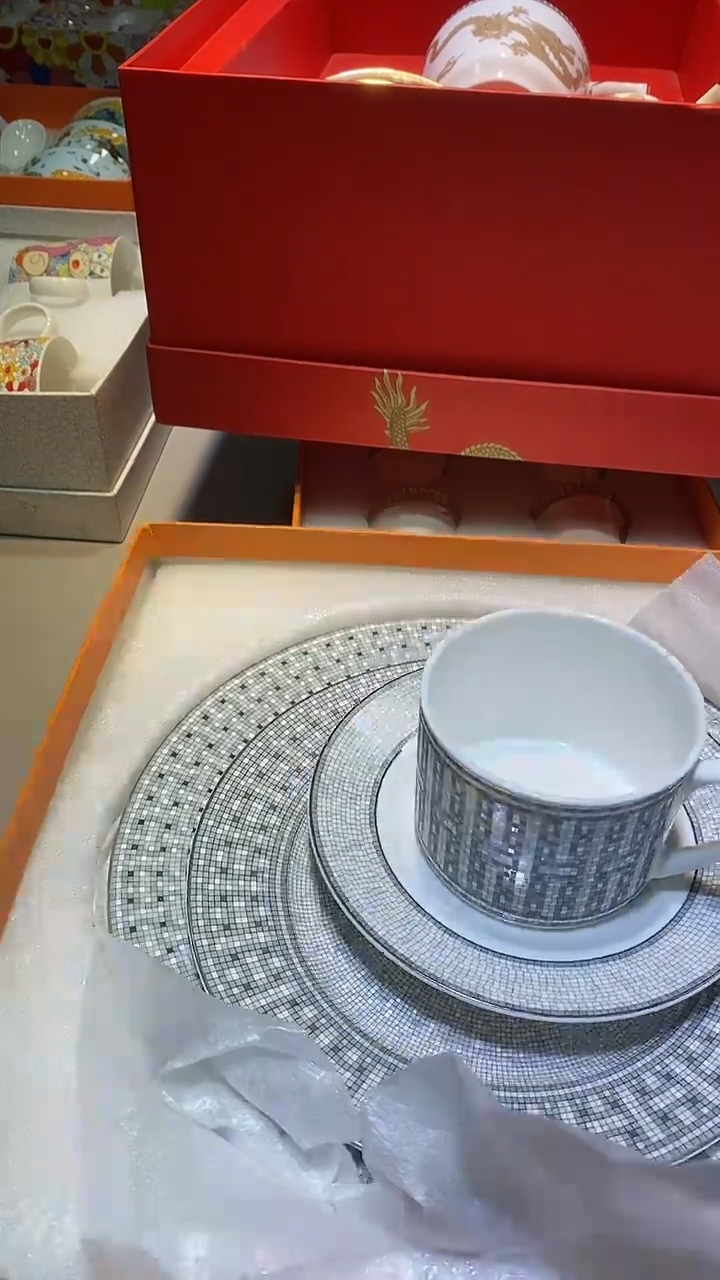【闪购商品】瓷片11111111111111111