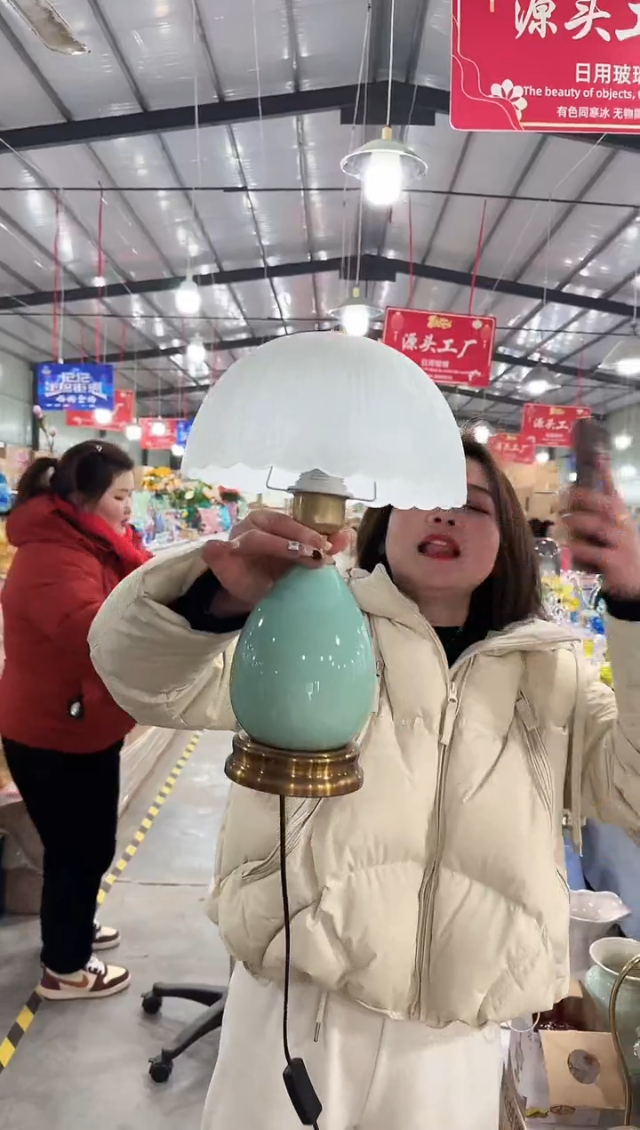 【闪购商品】玻璃于清花器N-早29