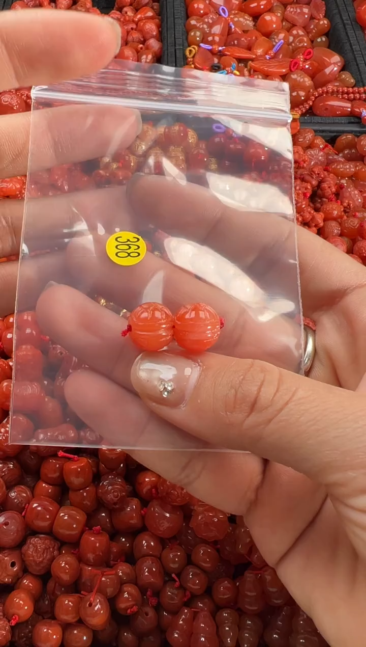【闪购商品】南红玛瑙颈饰未镶嵌1