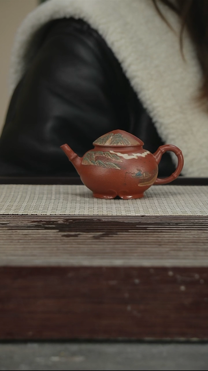 茶壶紫砂71号160CC