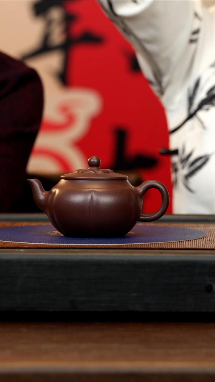 【闪购商品】紫砂茶壶LHQ 底槽清 海棠 300cc