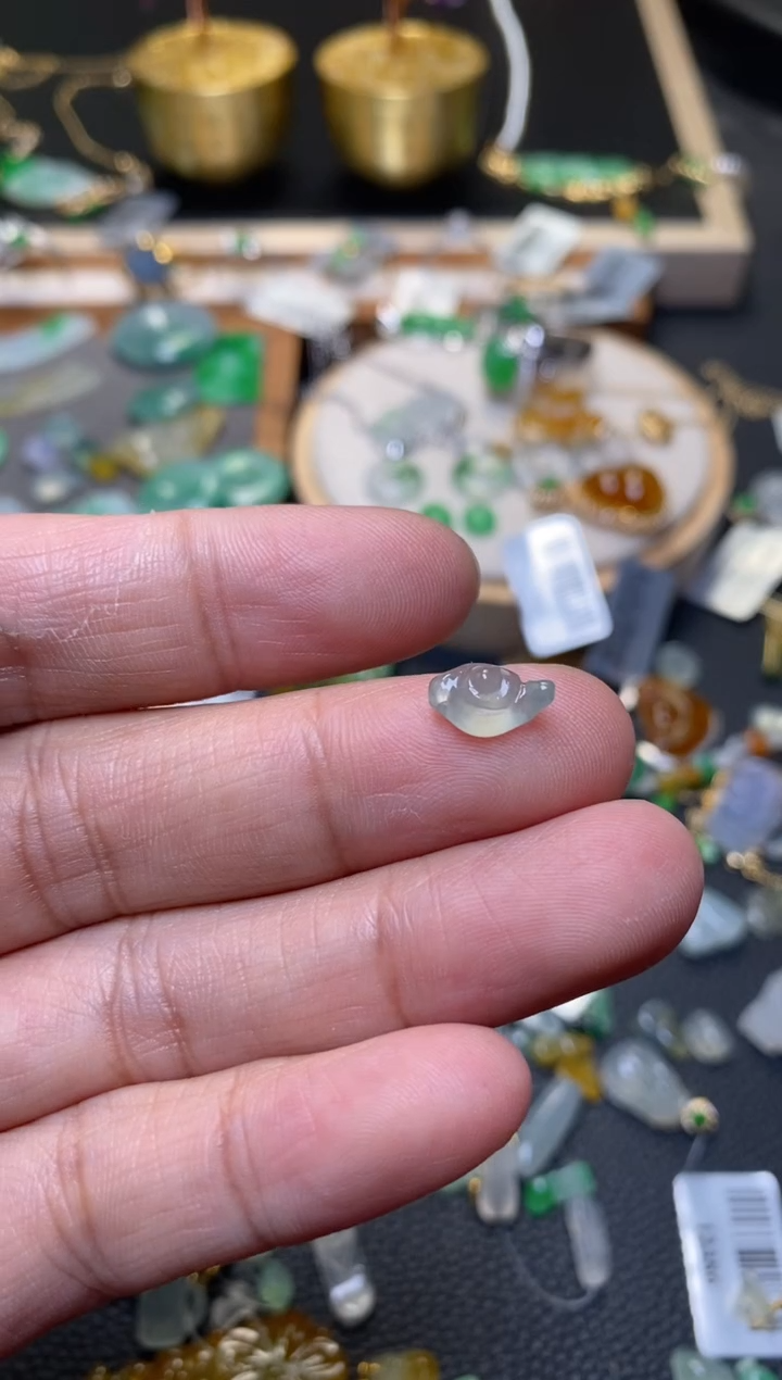 翡翠未镶嵌颈饰翡翠37116