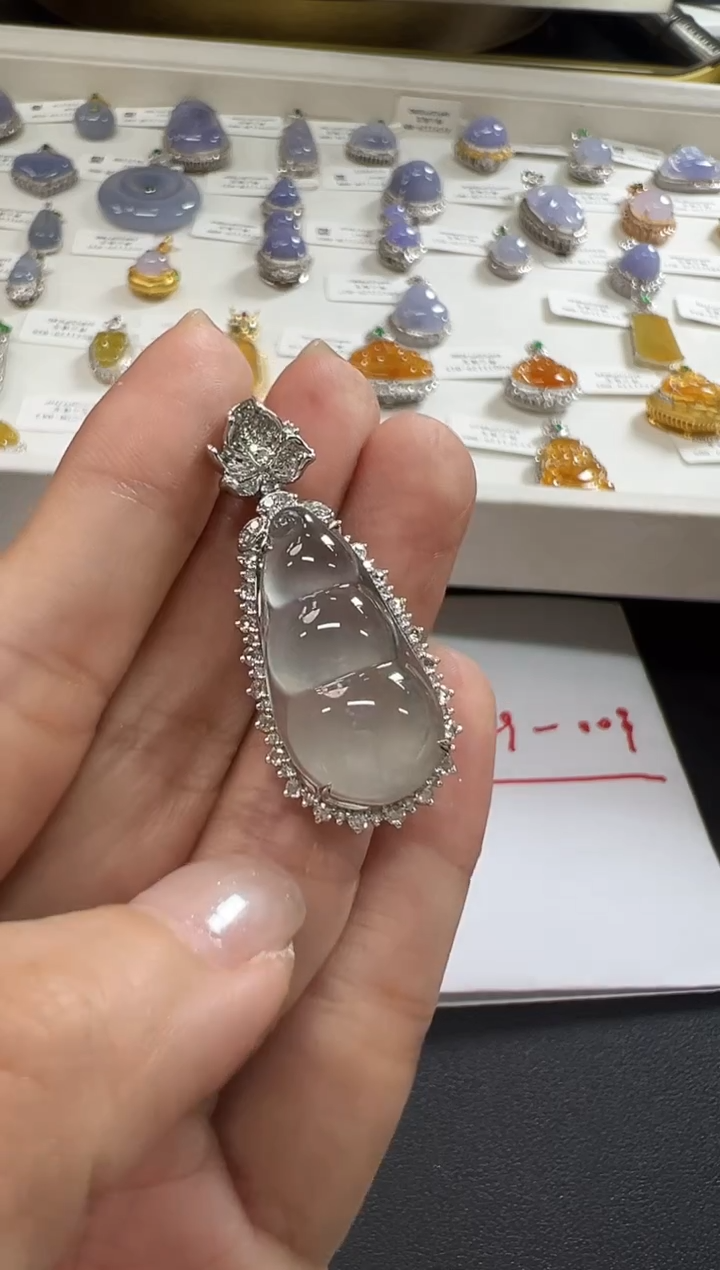 颈饰18K金镶嵌翡翠KYAL1129-018