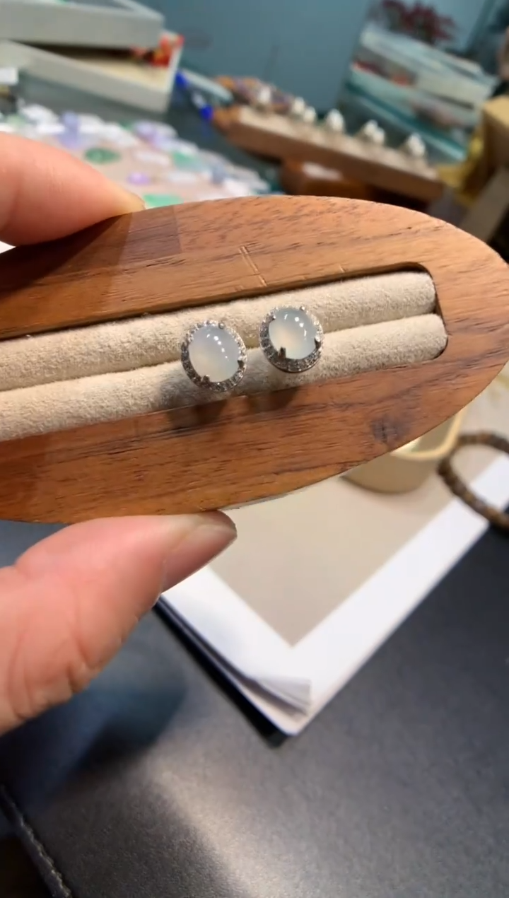 银S925镶嵌翡翠耳钉耳钉