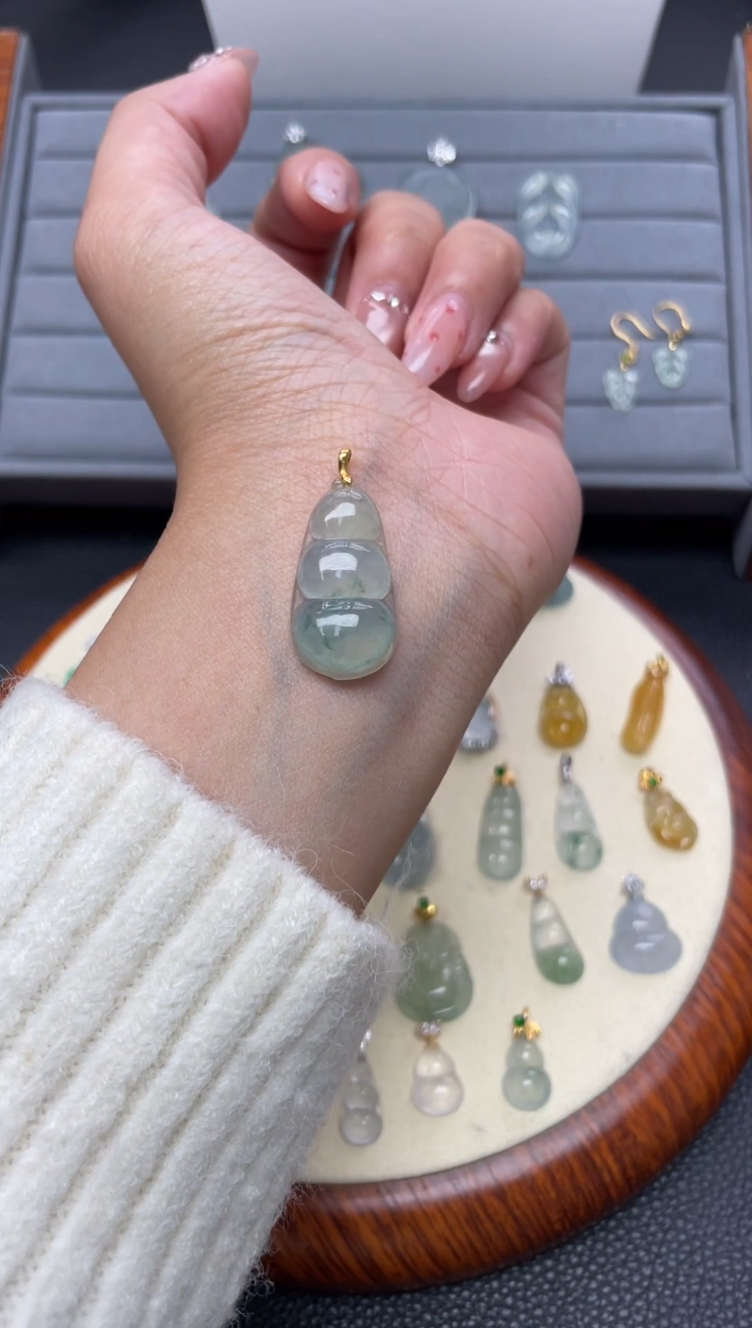 颈饰18K金镶嵌翡翠（1号链接）纯天然A货缅甸翡翠豆子吊坠 