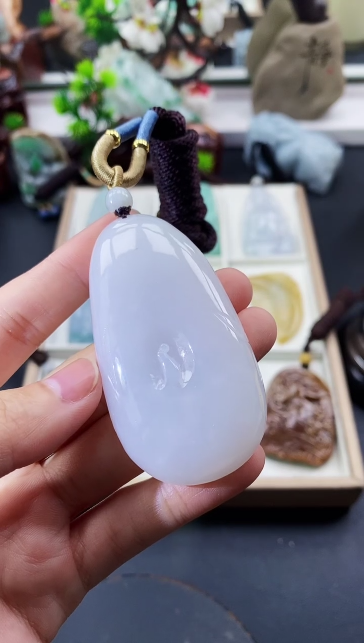 颈饰未镶嵌翡翠天然缅甸A货翡翠