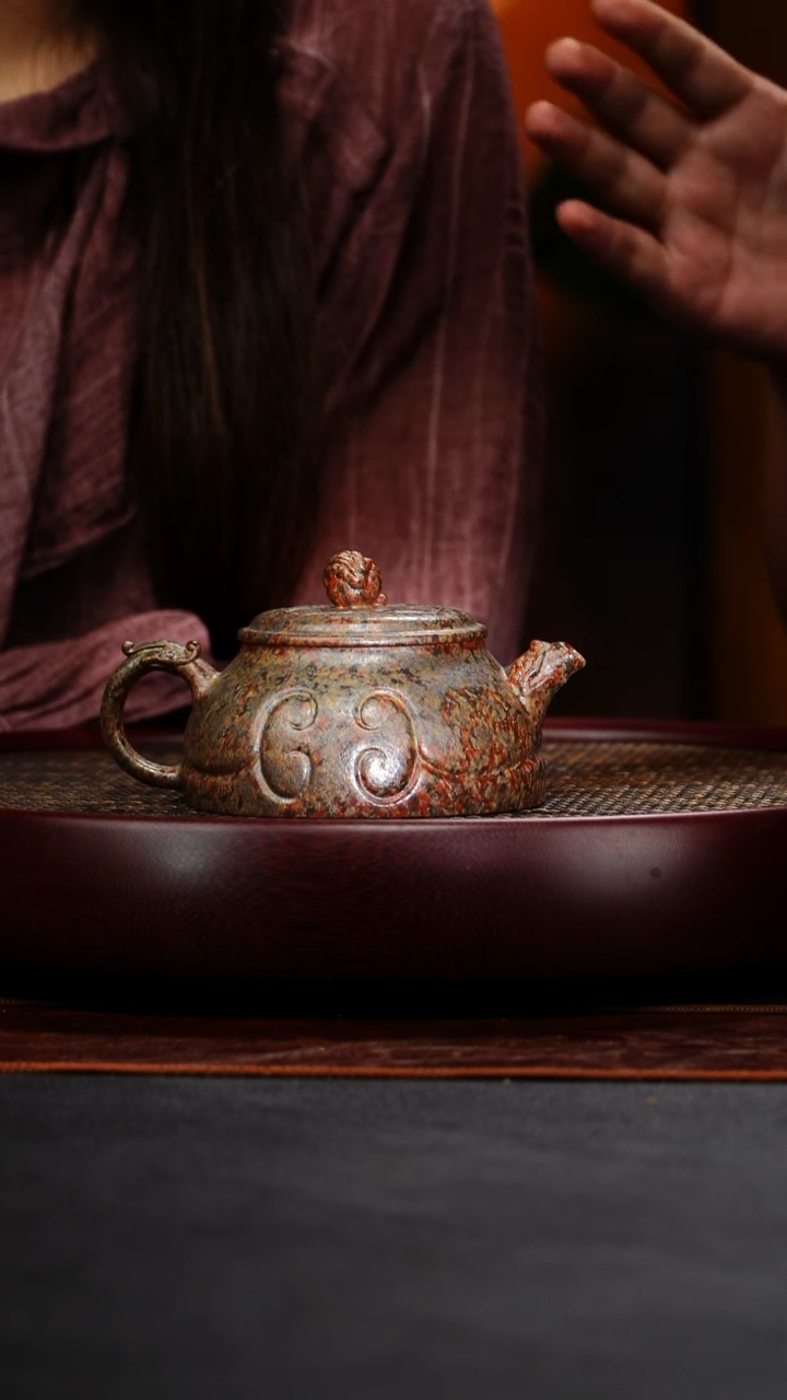 茶壶紫砂成进窑 聚财52 紫泥墨金烧 260毫升
