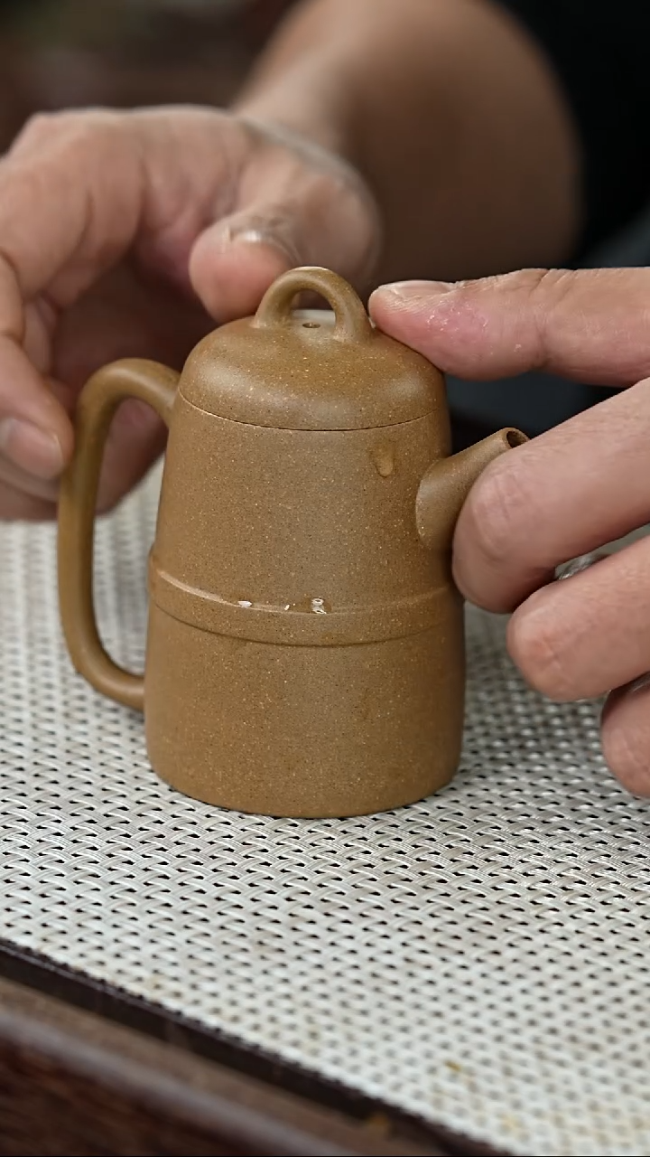 【闪购商品】紫砂茶壶@@XZW15546殷晓芳金钟