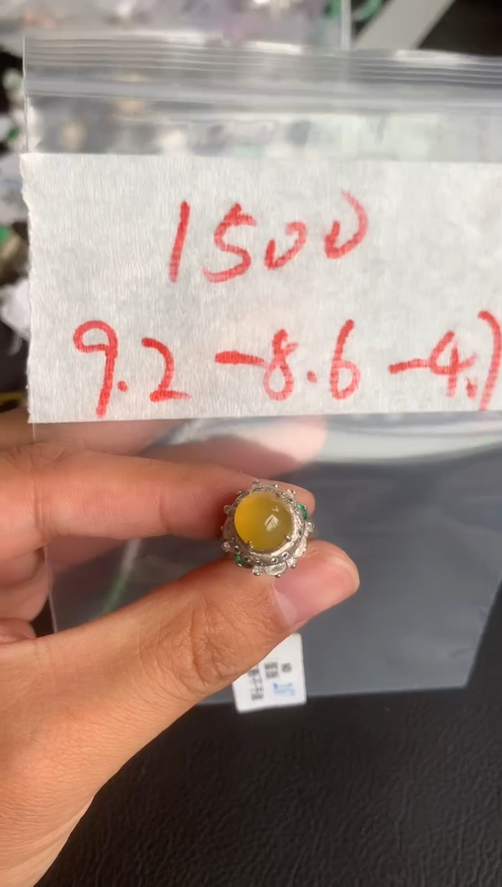 未镶嵌定制翡翠缅甸A货翡翠，拍一发一