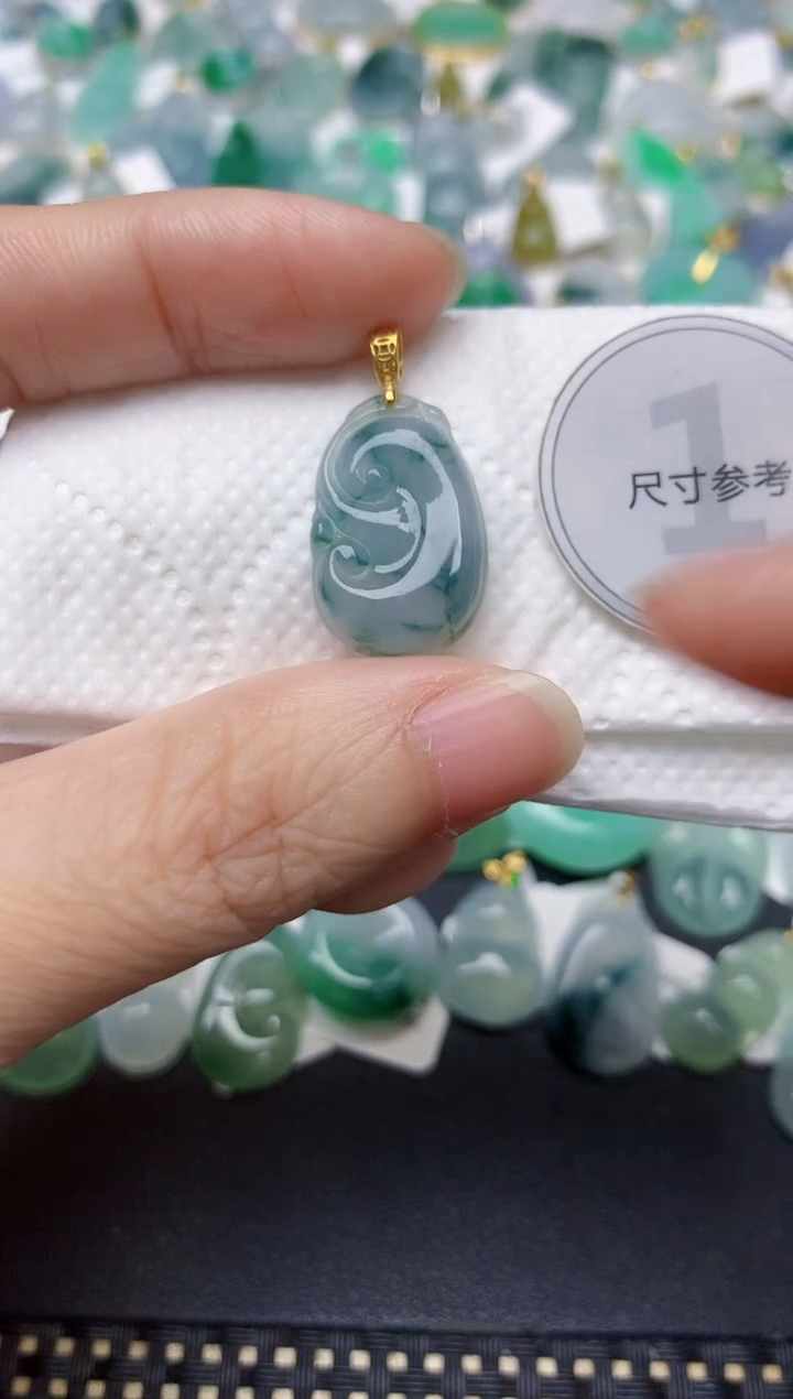 颈饰未镶嵌翡翠天然缅甸A货翡翠