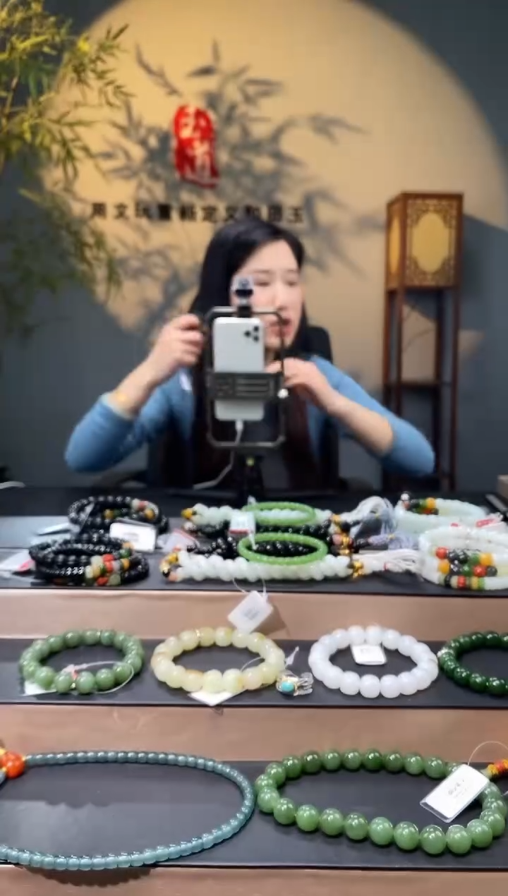 【闪购商品】和田玉1未镶嵌12mm塔青老型手串