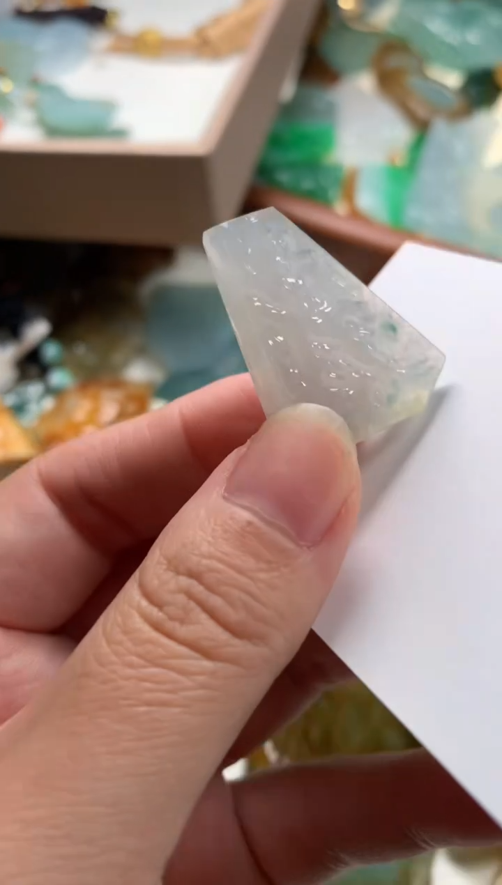 【闪购商品】翡翠颈饰未镶嵌吊坠