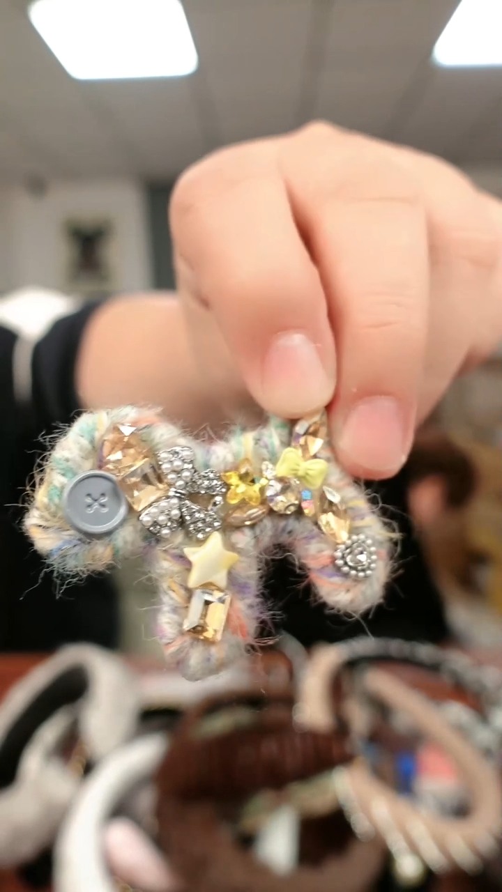 布艺非金属韩版侧夹              