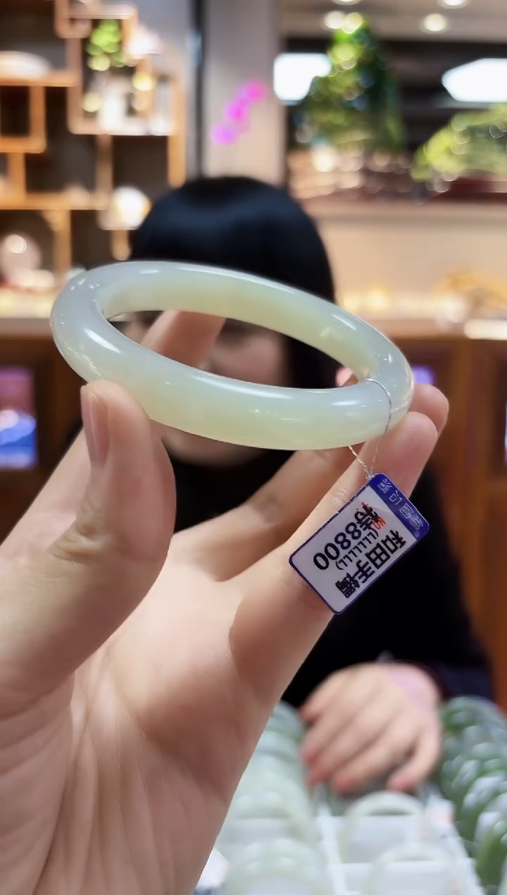 【闪购商品】和田玉手镯未镶嵌58.3