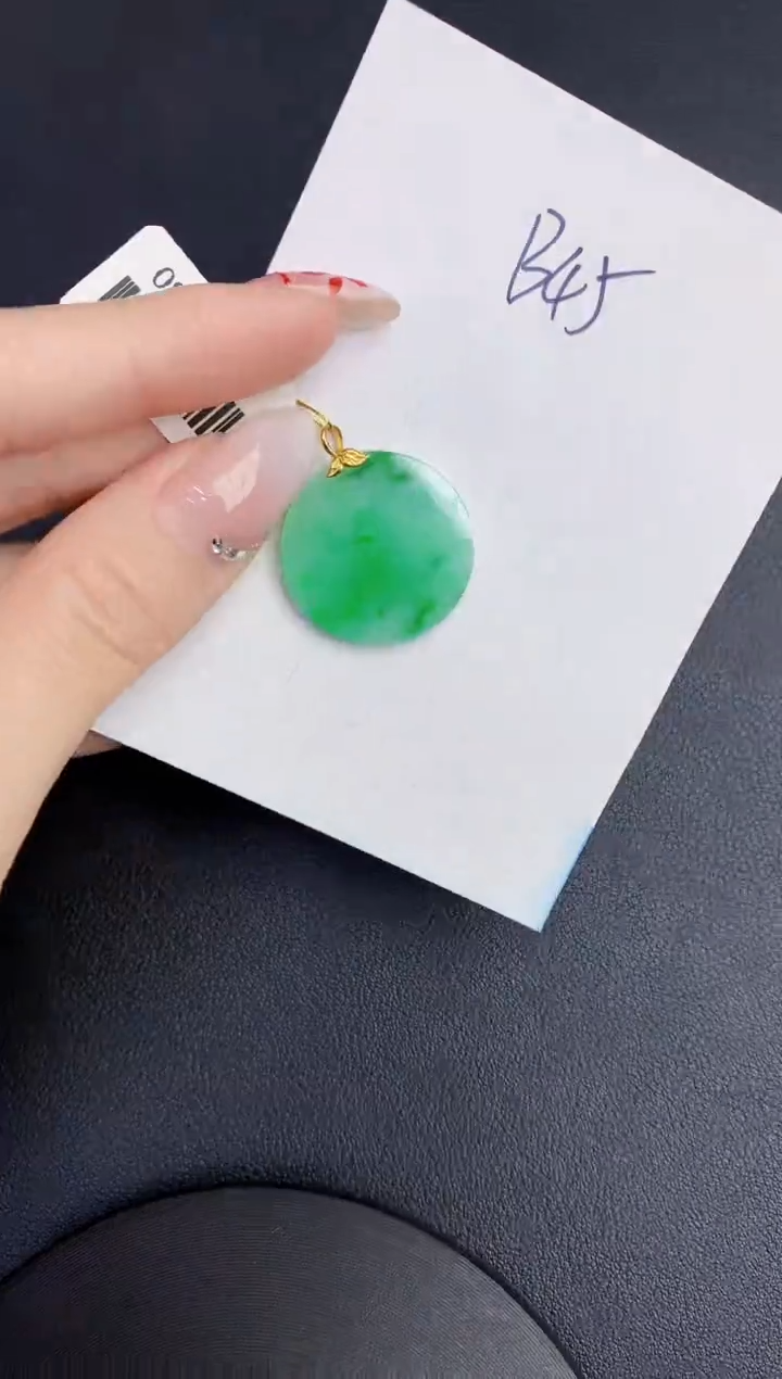 【闪购商品】翡翠颈饰18K金镶嵌0000000000