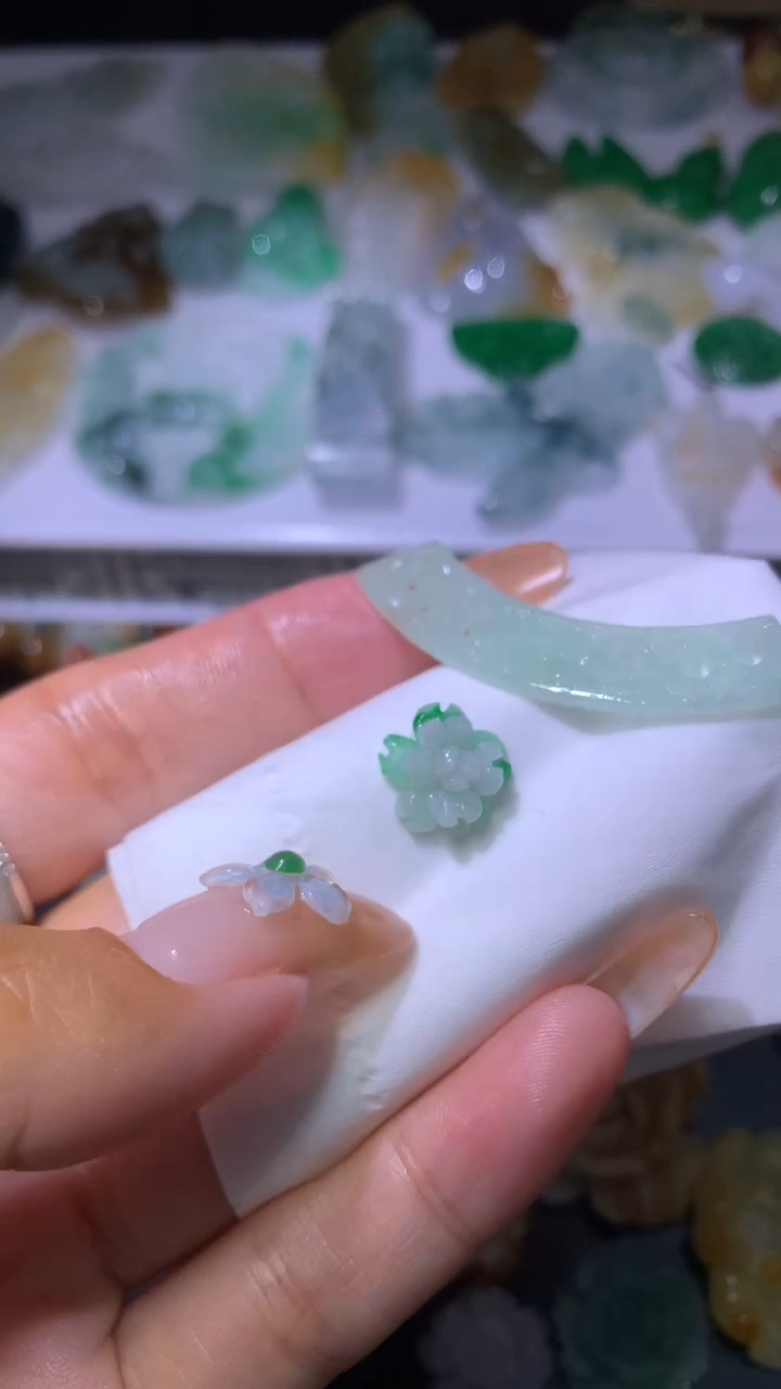 定制翡翠未镶嵌MXX009757