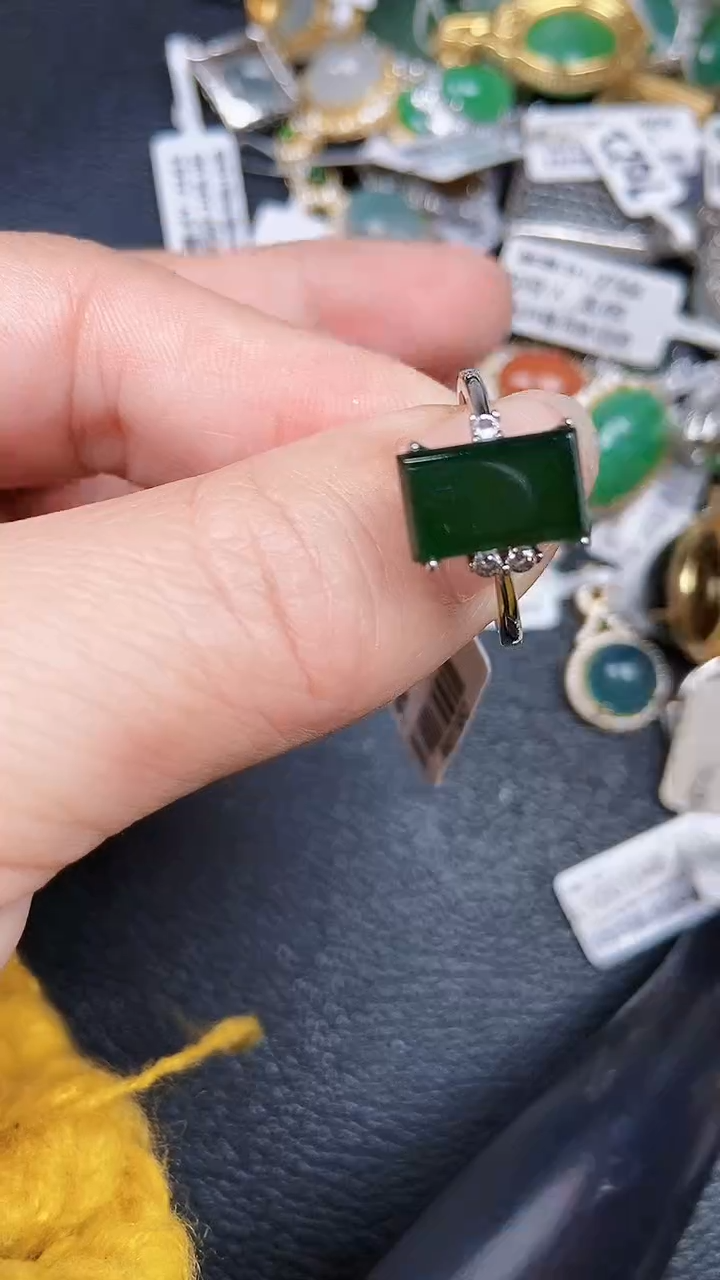 颈饰银S925镶嵌翡翠921