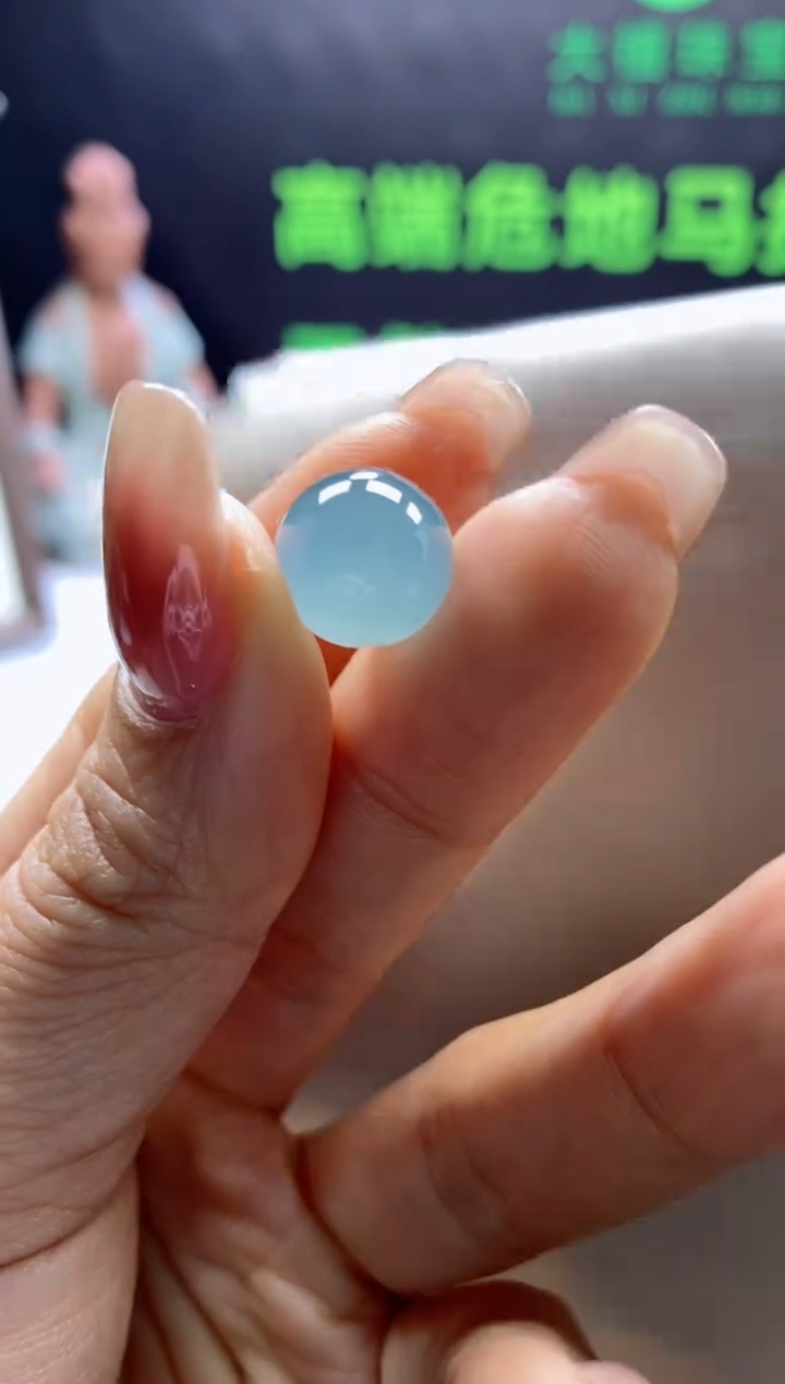 颈饰未镶嵌翡翠焦****糖0014088831（卡12左右）