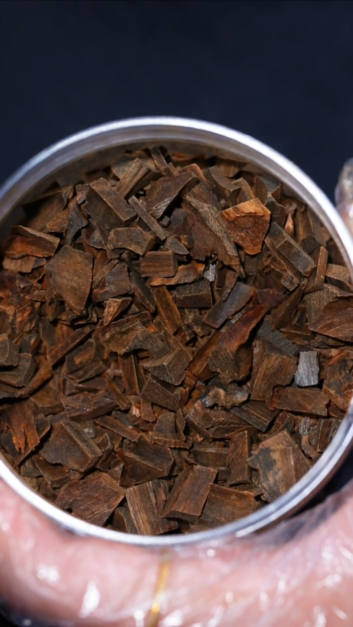 沉香沉香碎屑顶级达拉干沉水碎料1克