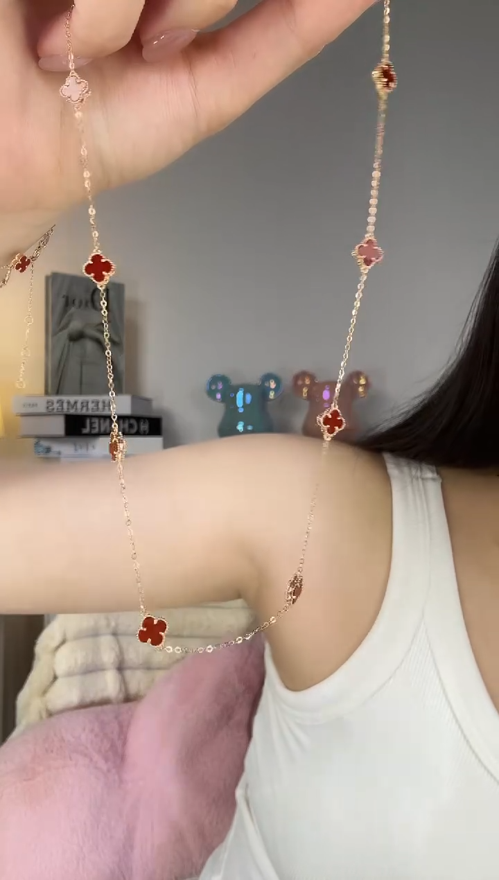 18K金镶嵌颈饰玛瑙/玉髓项链