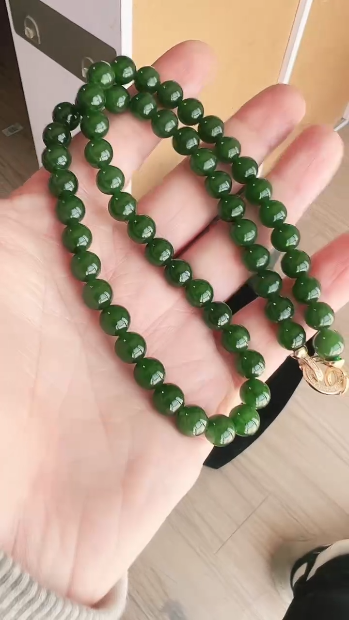 颈饰未镶嵌和田玉（碧玉）8