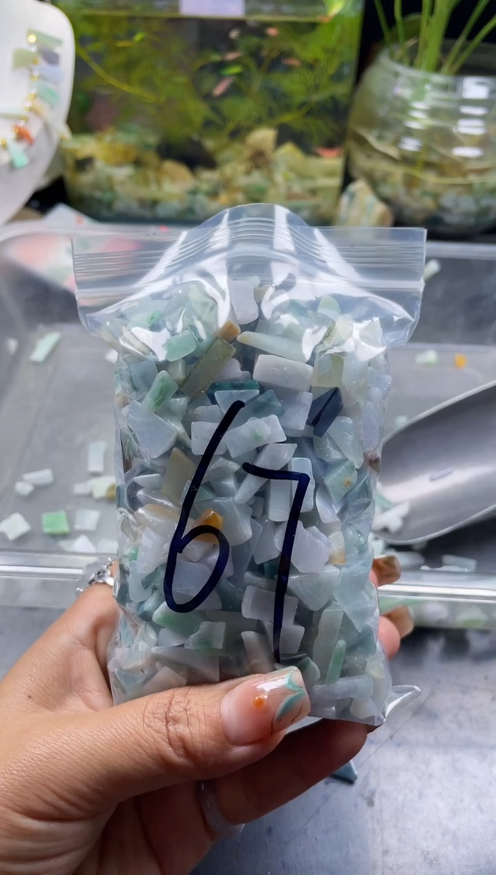 配石翡翠天然翡翠迷你500克67