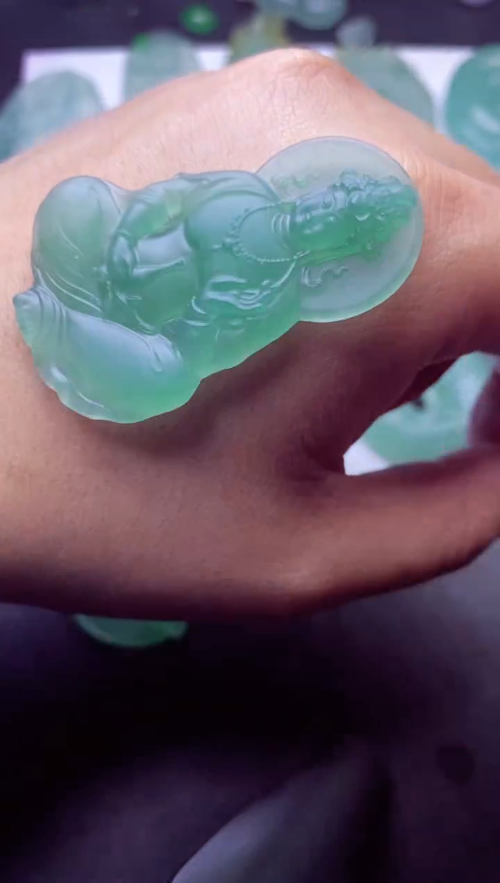 未镶嵌定制翡翠k****n kerwin