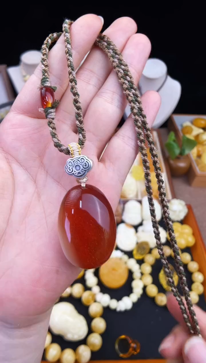 琥珀未镶嵌珠宝奇石柒月