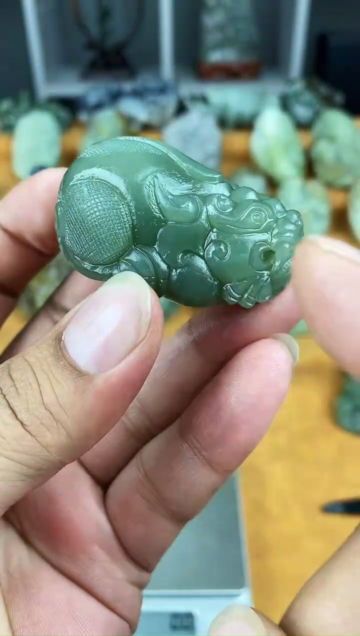 未镶嵌和田玉把件1