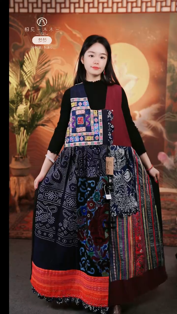 套头款重工老绣连衣裙