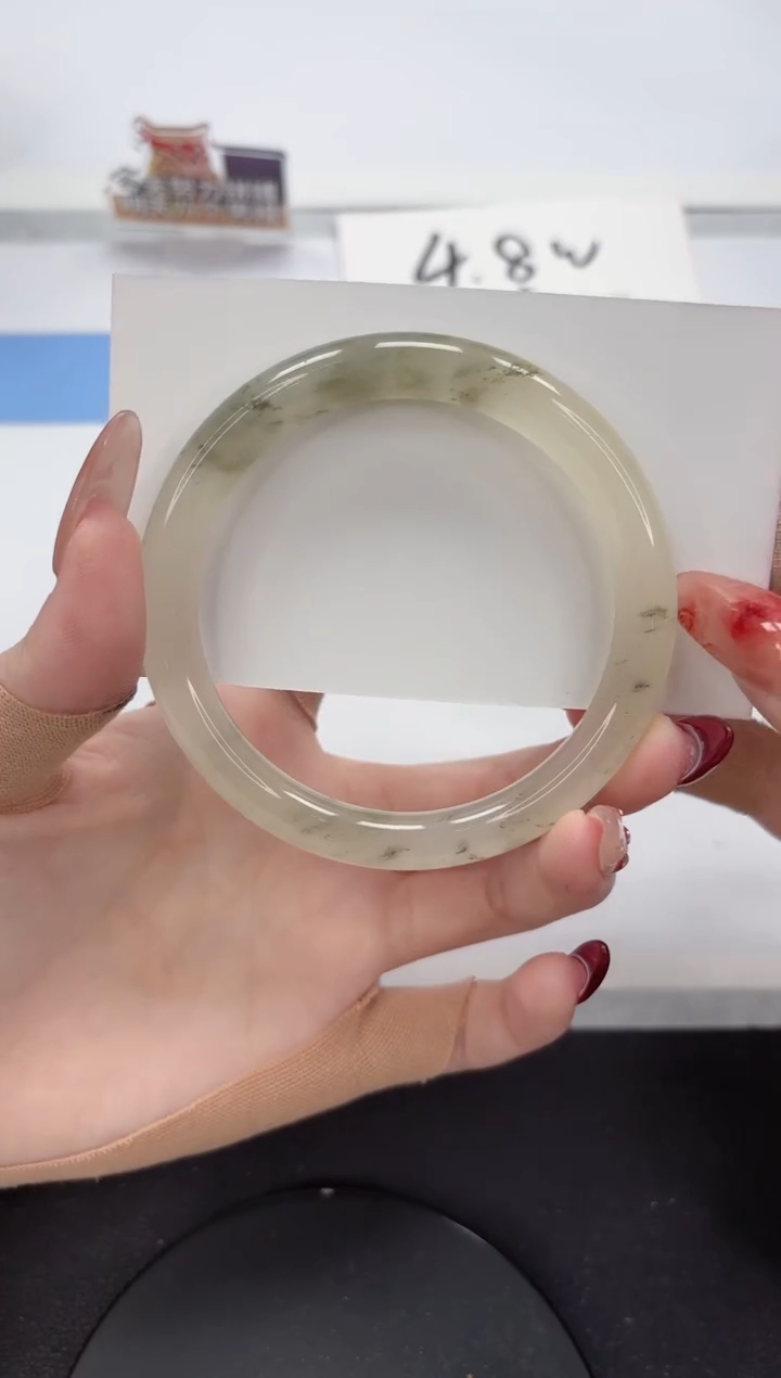 【闪购商品】石英质玉手镯未镶嵌A115-61.8