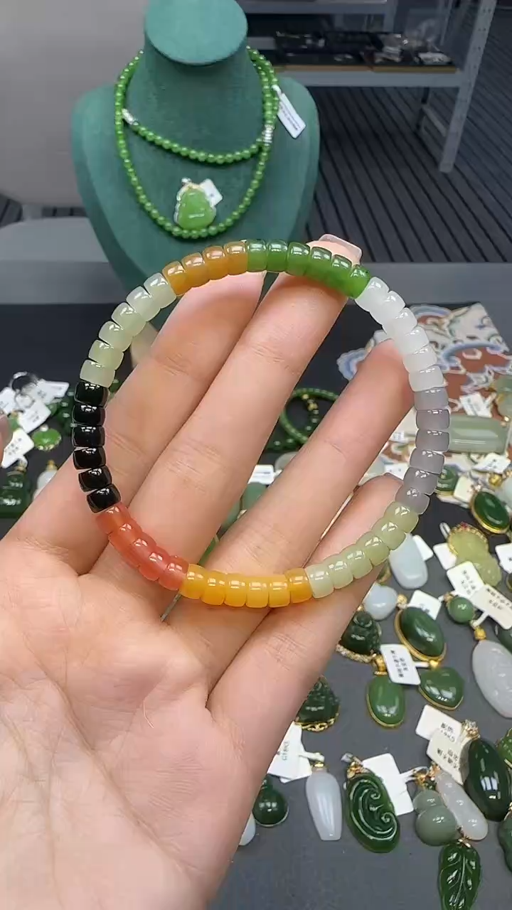 未镶嵌手串和田玉1