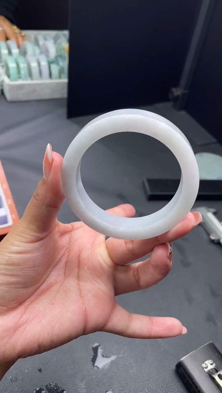 未镶嵌手镯定制翡翠翡翠手镯圈口可定制