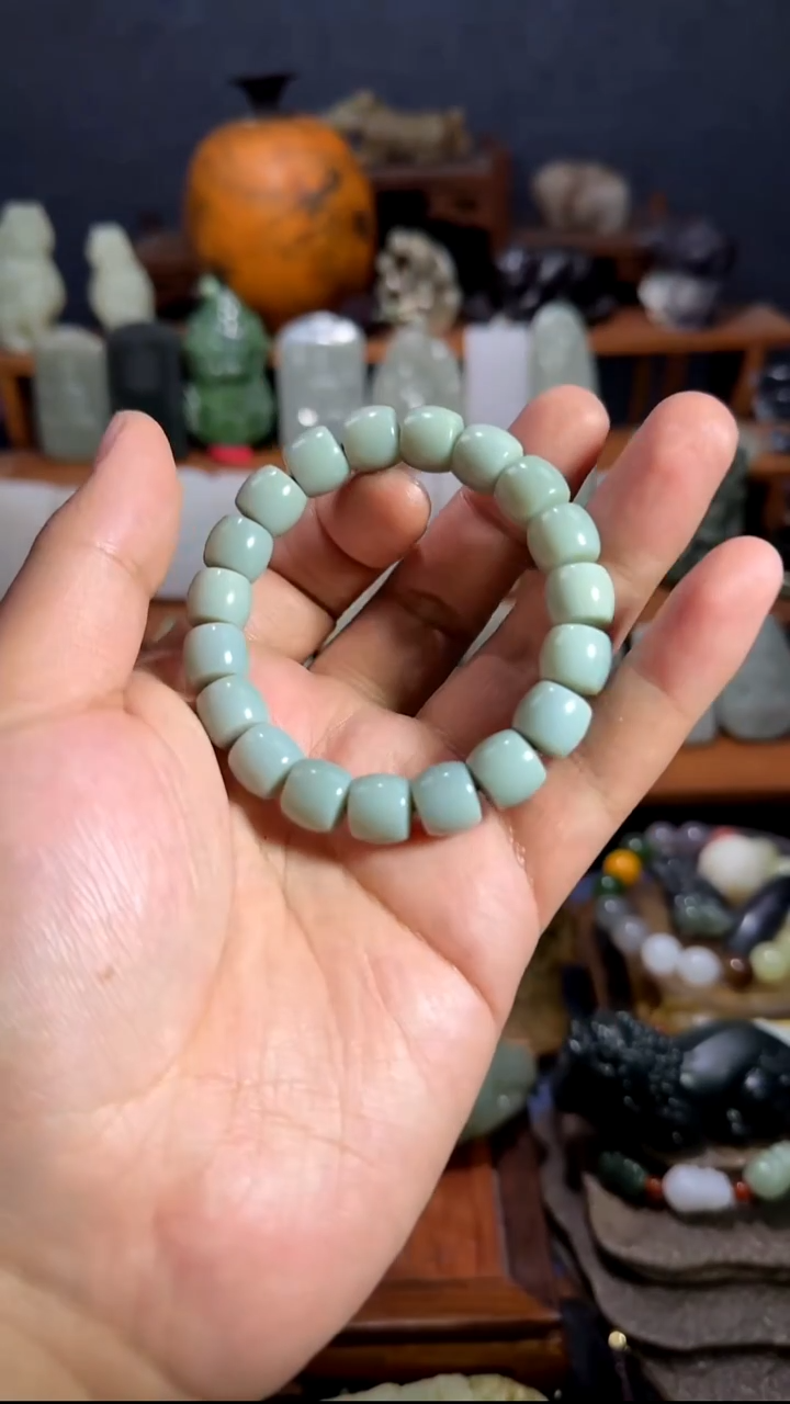 颈饰未镶嵌和田玉两****睡1