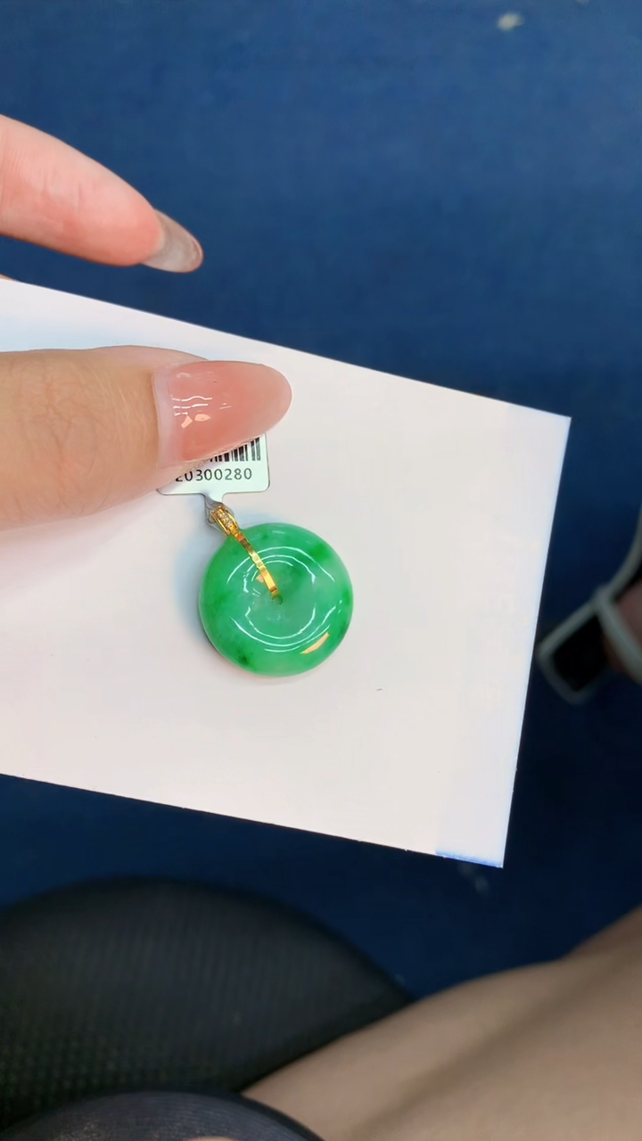 翡翠18K金镶嵌吊坠(不含链)1