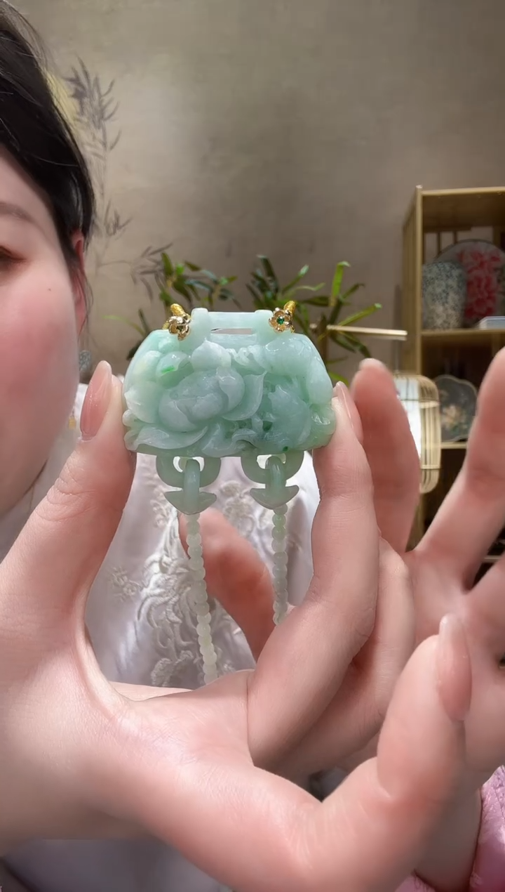 【闪购商品】翡翠颈饰未镶嵌吊坠