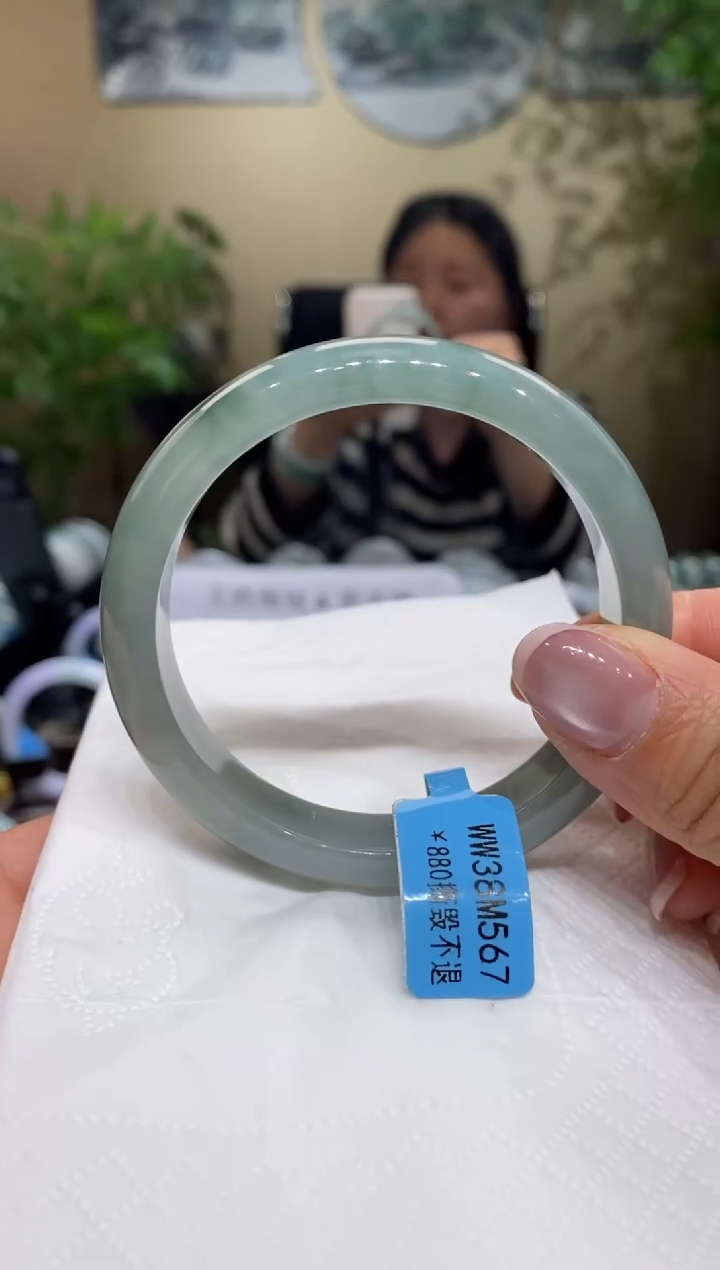 【闪购商品】翡翠手镯未镶嵌翡翠