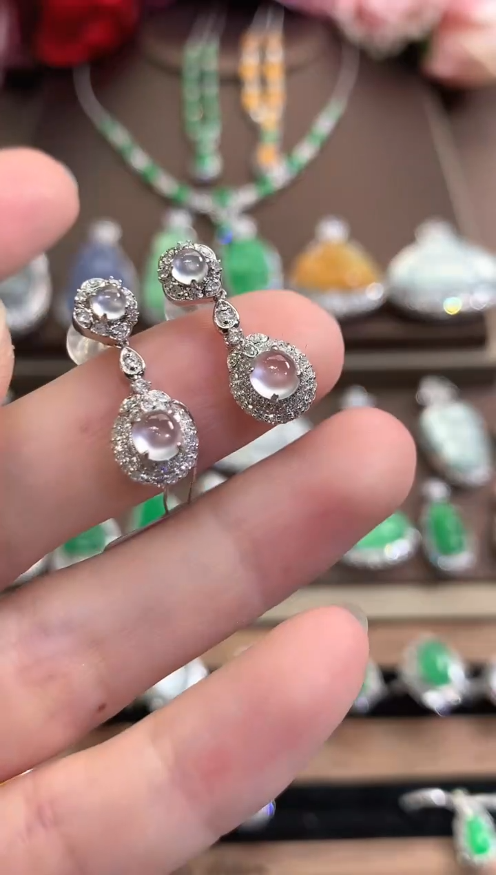 18K金镶嵌翡翠耳饰春日珠宝 B107