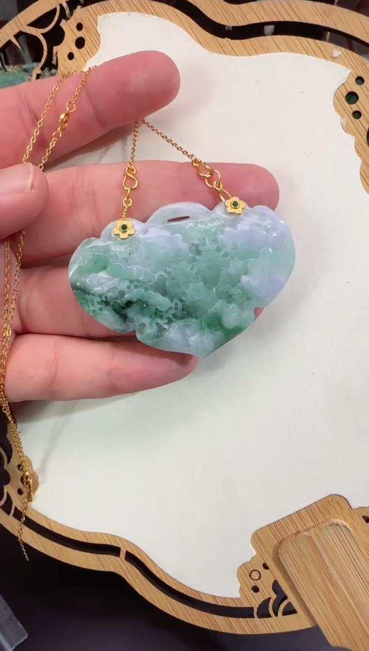 【闪购商品】翡翠颈饰未镶嵌牌子