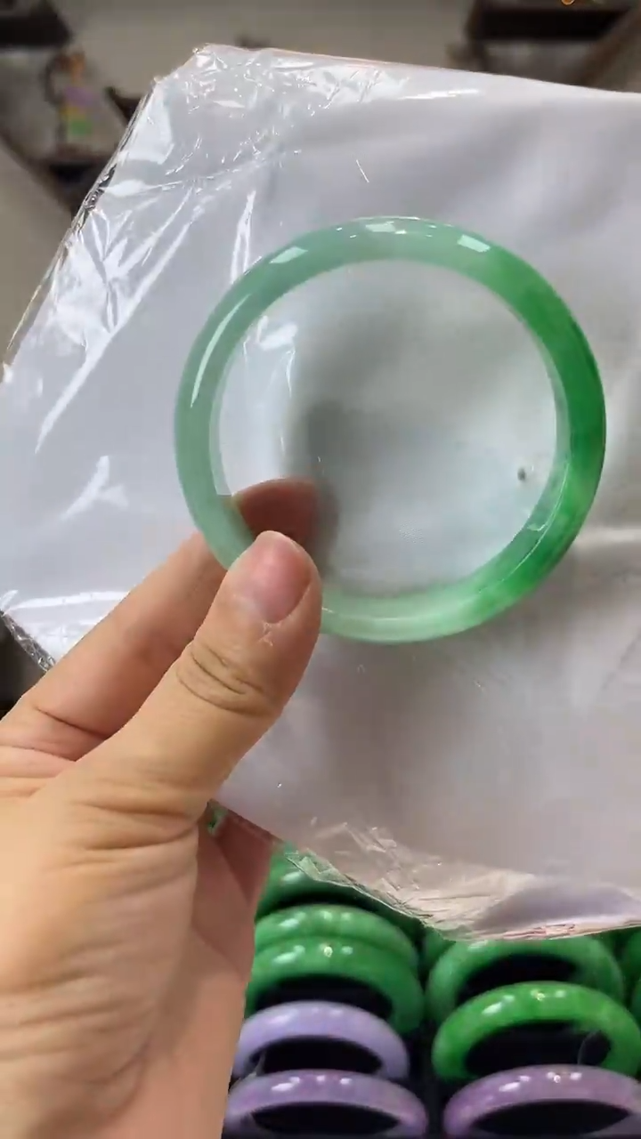 【闪购商品】砖雕闪23 圈口60.8 独货手镯